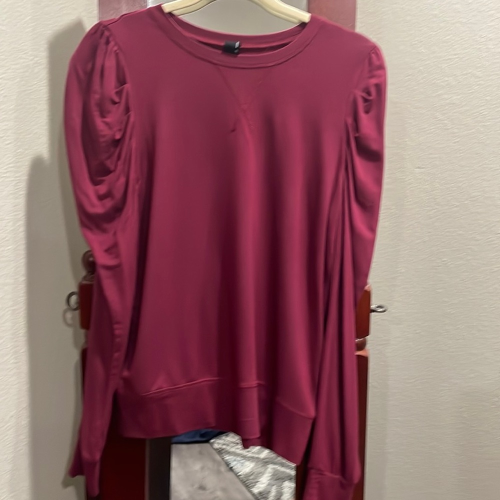 NWOT Bobi woman’s shirt- Size small